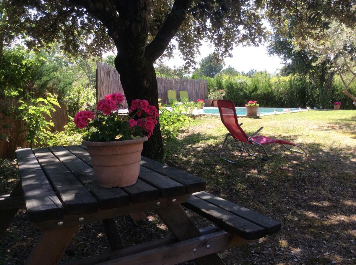 Saba Hotel Cabrières-dʼAvignon Kültér fotó