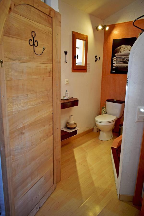 Saba Hotel Cabrières-dʼAvignon Kültér fotó